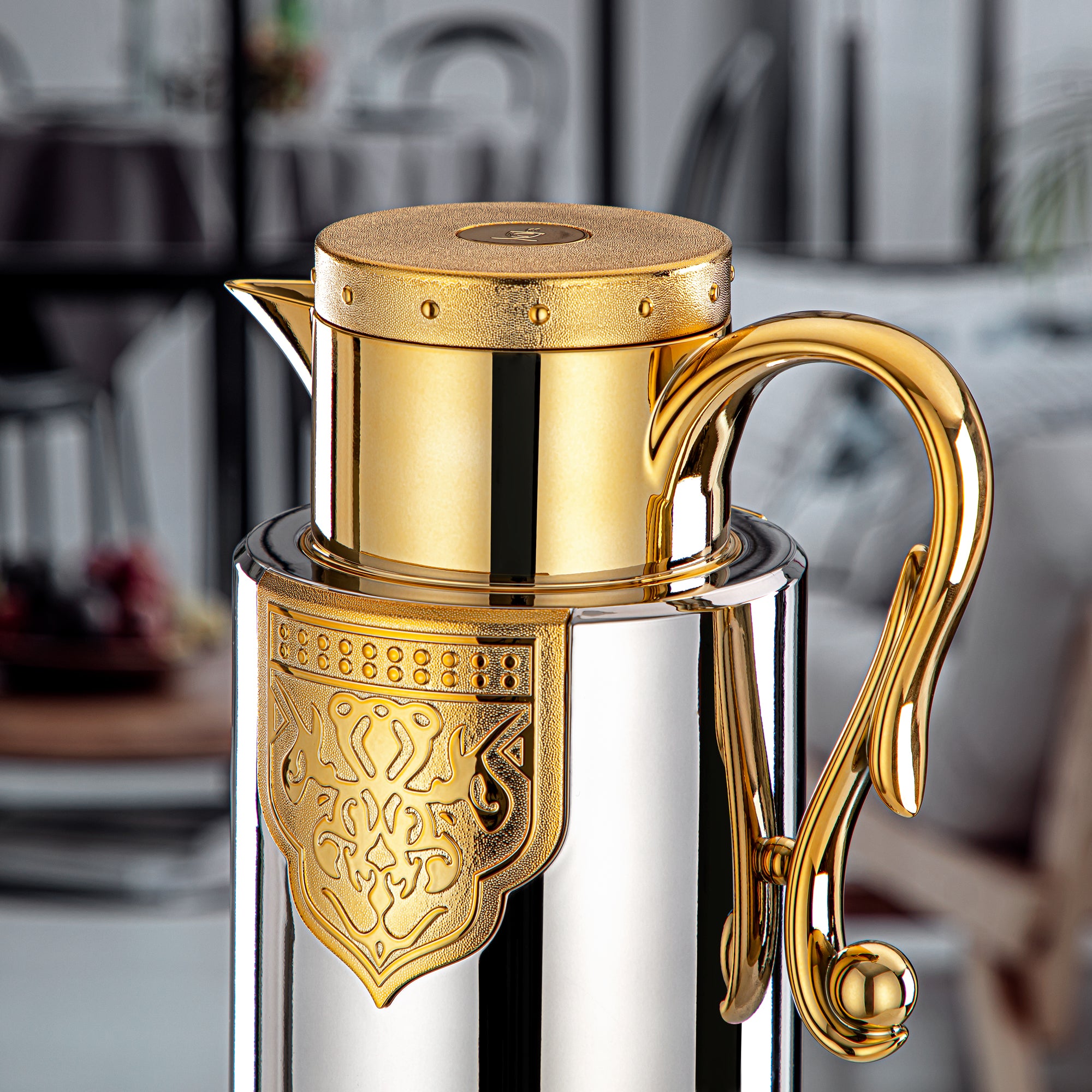 Almarjan 2 Pieces Vacuum Flask Set Silver & Gold - FG207 AB-100 C/G