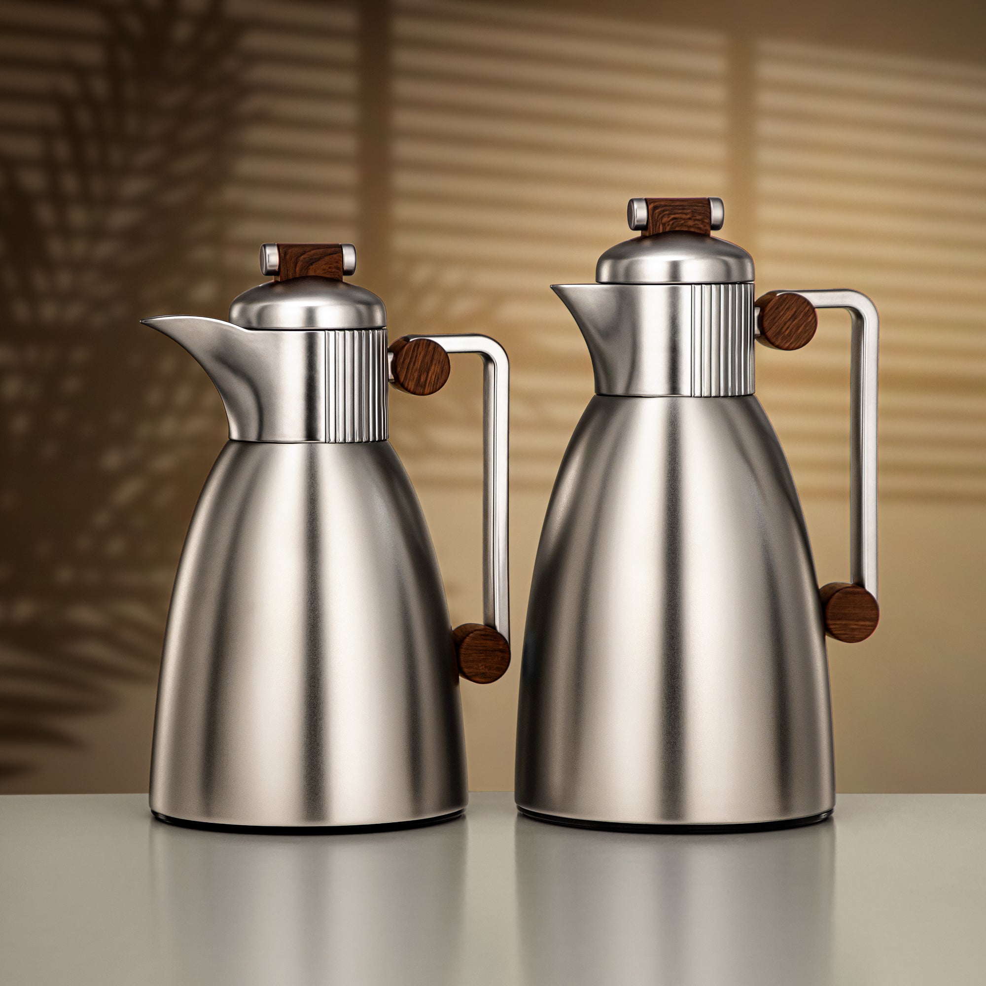 Almarjan Vacuum Flask Set 0.7L & 1L Matt Nickel & Dark Wood