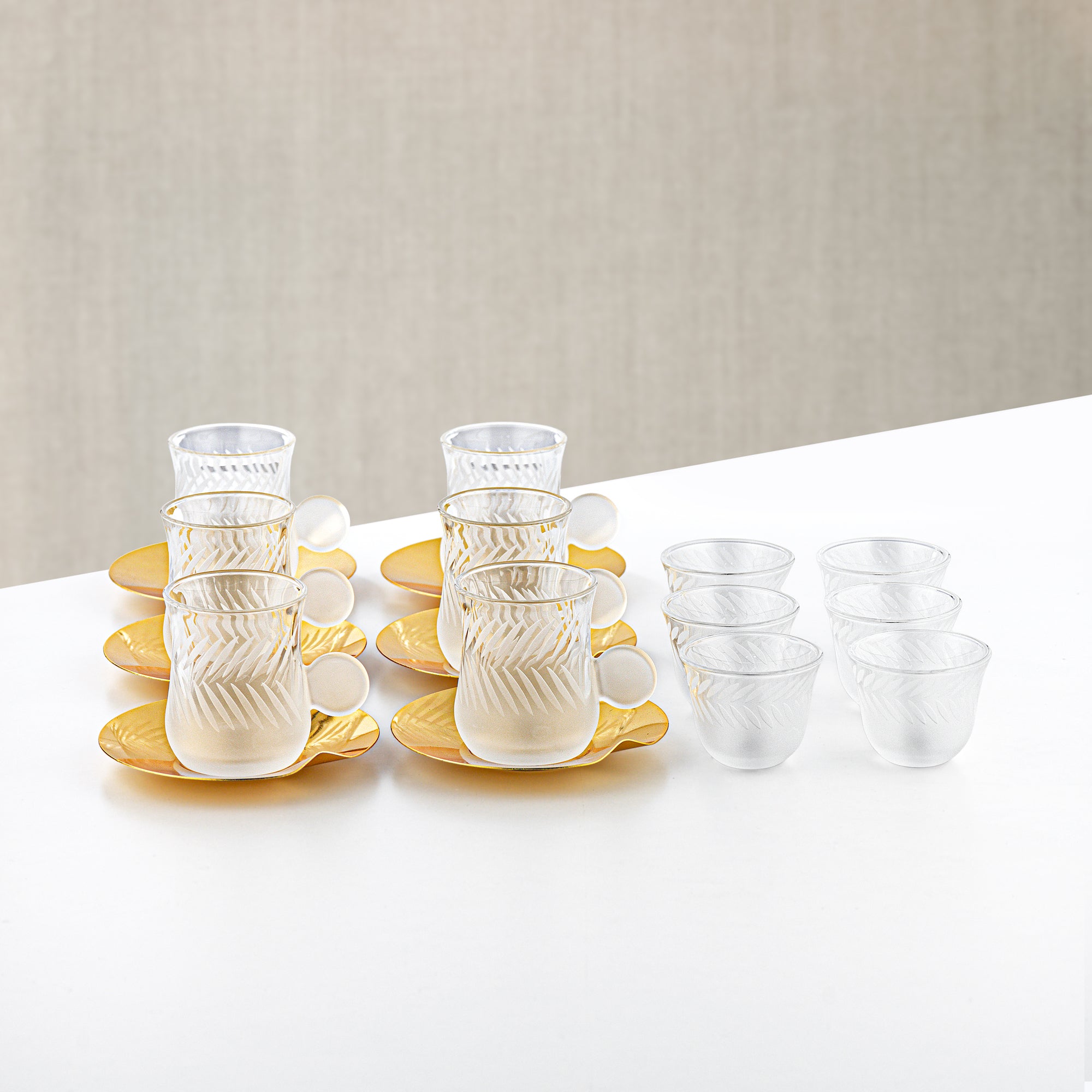 Almarjan Vacuum Flask & Tea Set 0.7L & 1L Matt Gold