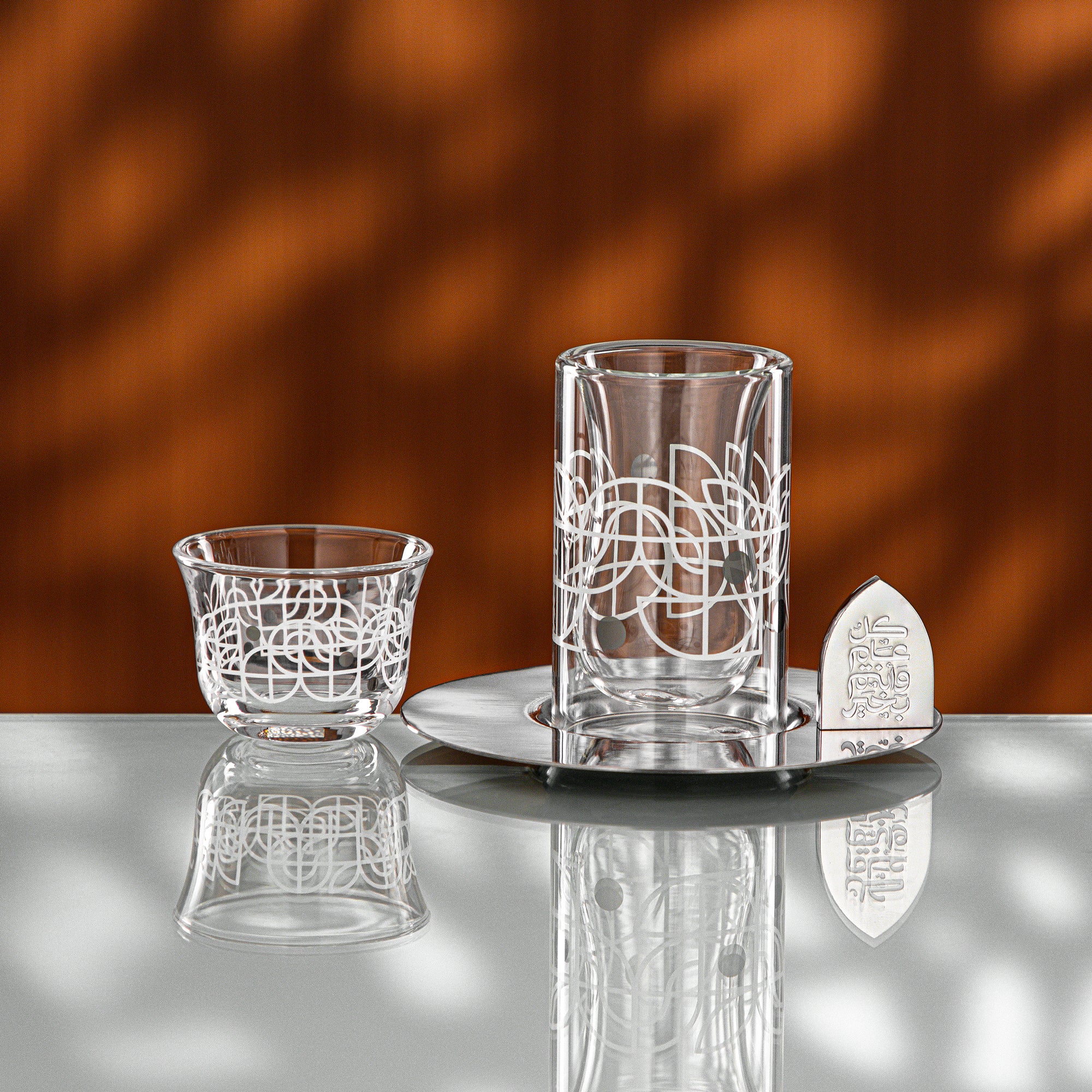 Almarjan Tea & Coffee Set 18 Pieces White & Silver Pattern