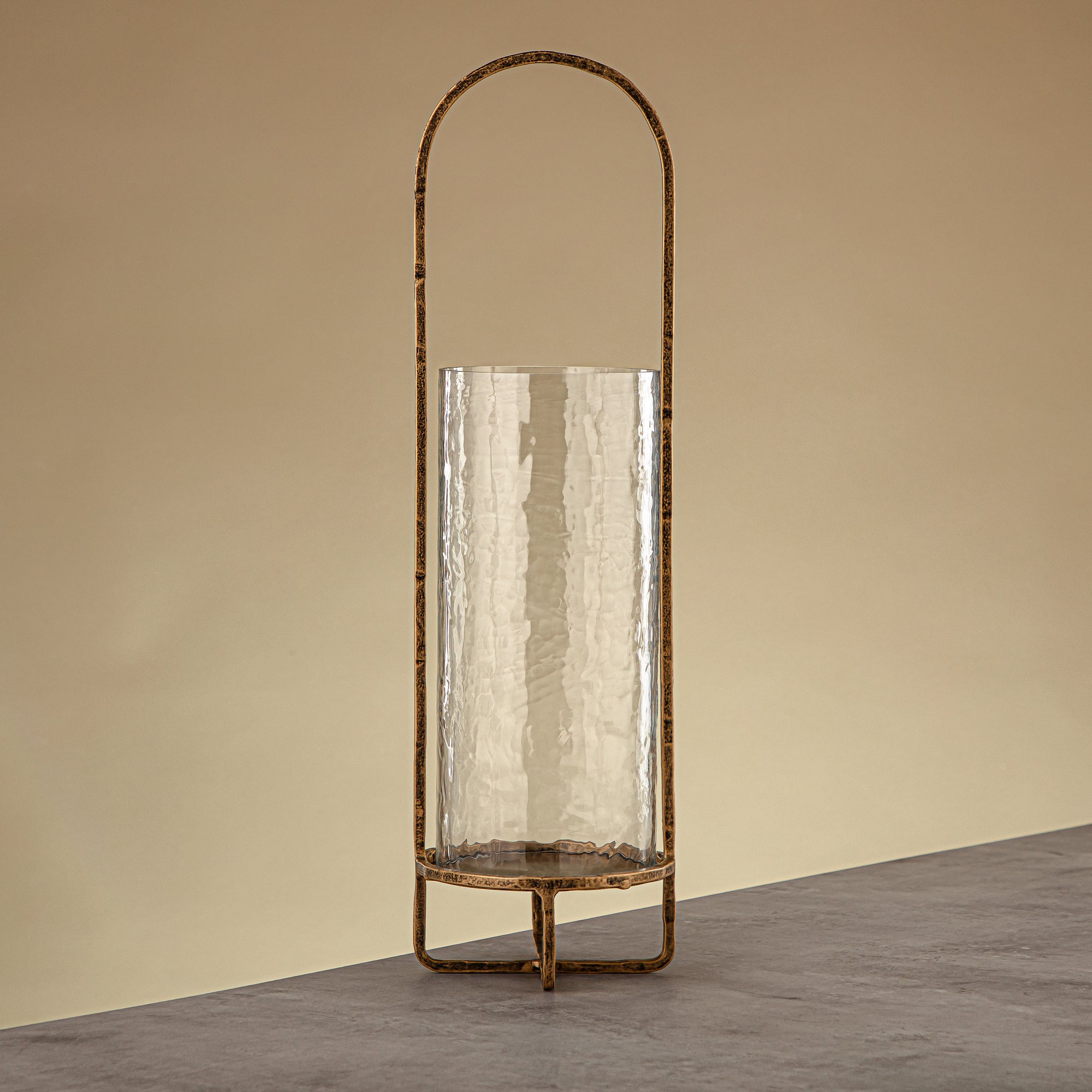 Almarjan Miles Hurricane Lantern Hammered Clear Glass 13.5x13.5x47 CM Antique Gold Stand (GMT2960005)