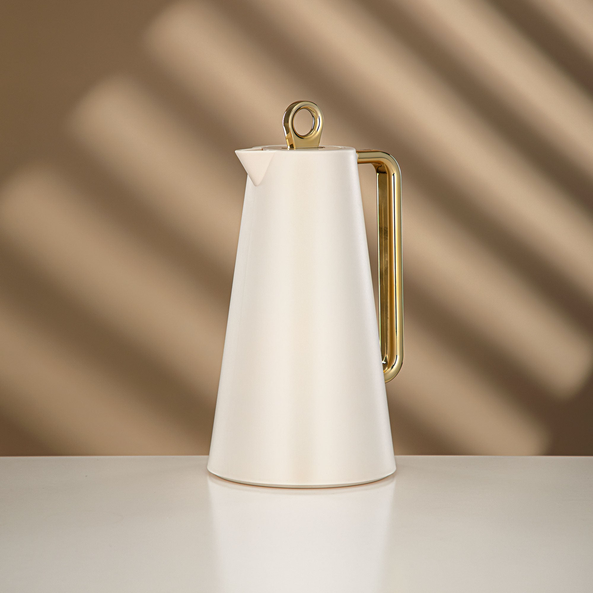 Almarjan Vacuum Flask Set Ivory & Gold