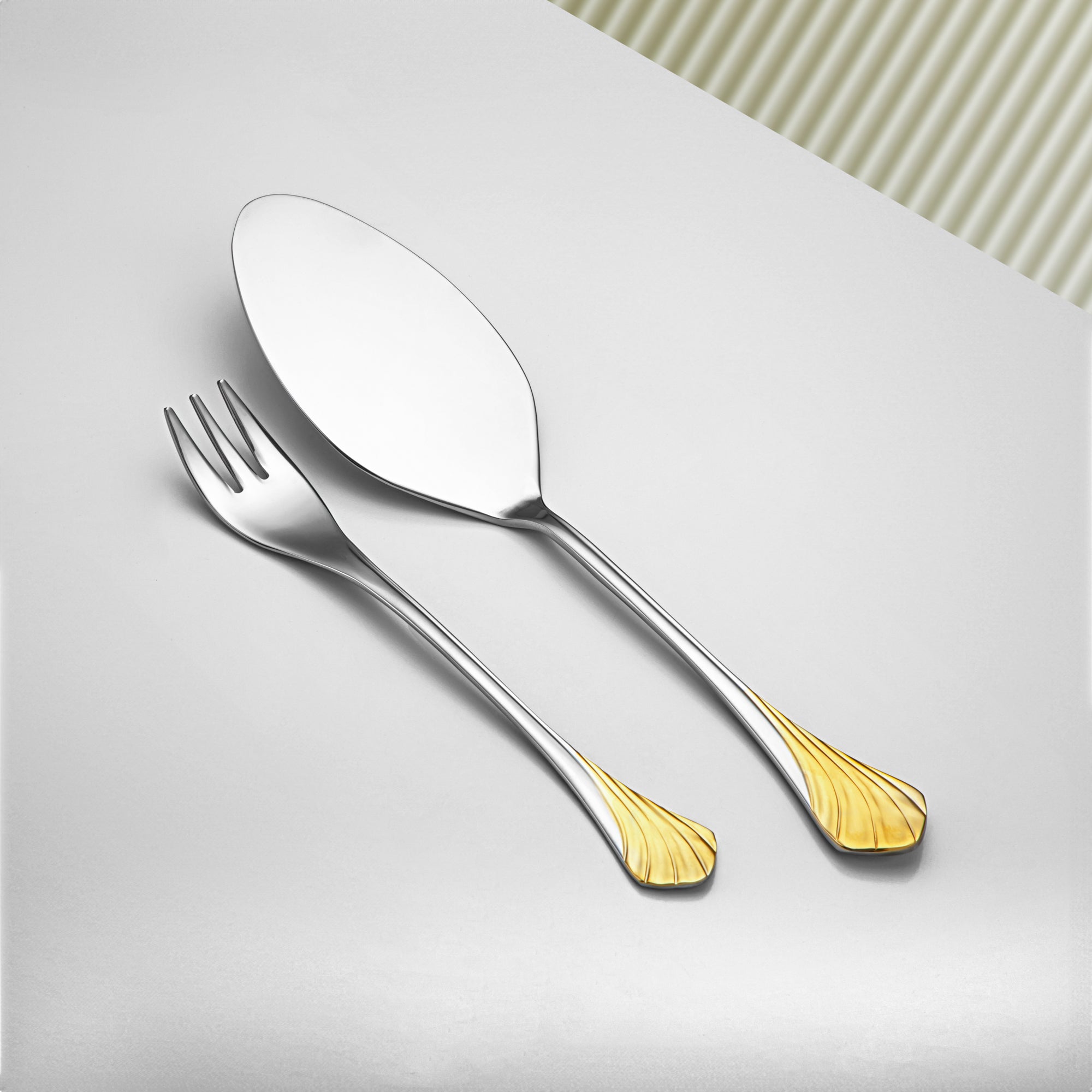 Almarjan 14 Pcs Teresa Collection Stainless Steel Cake Set Silver & Gold - STS2051225