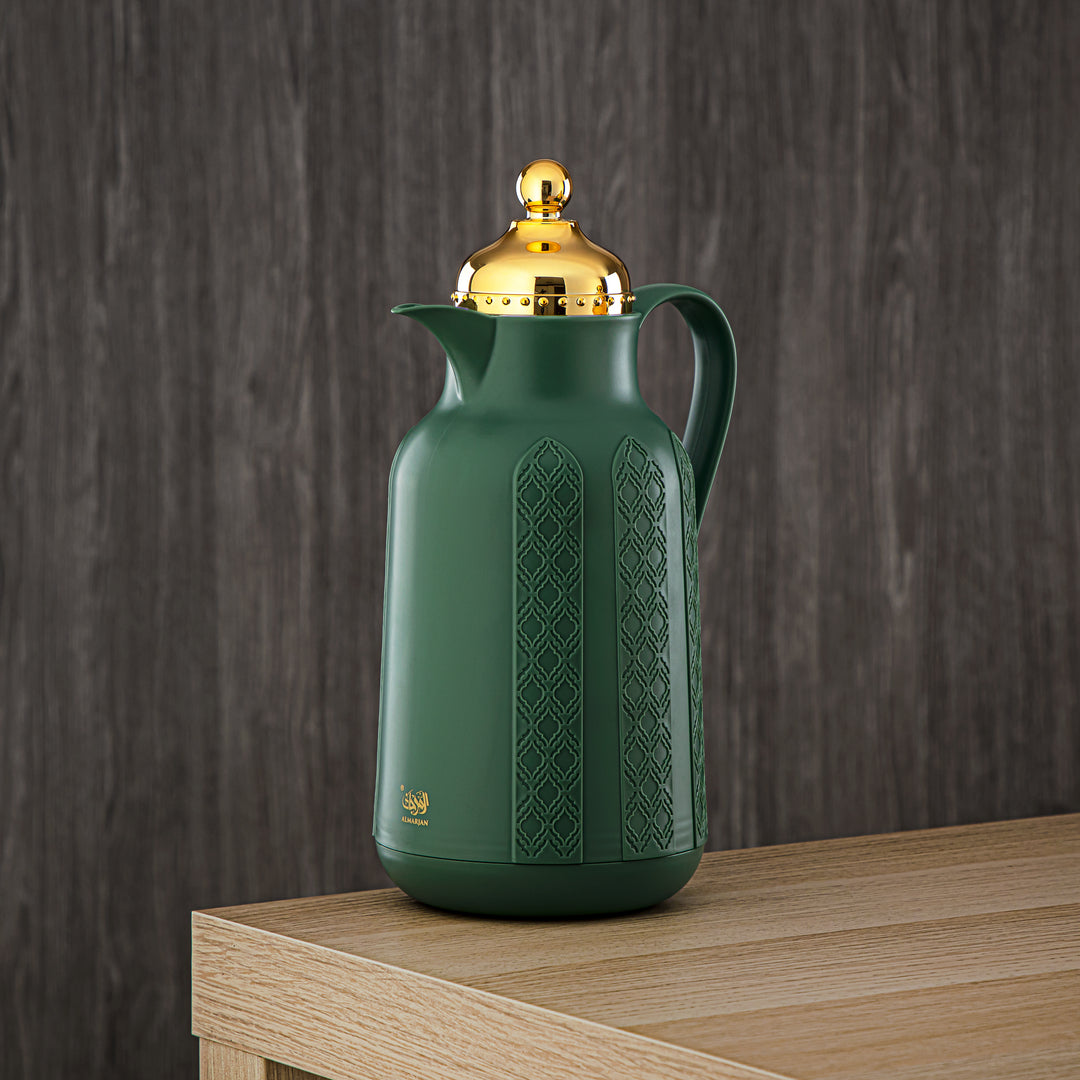 Almarjan 2 Pieces Vacuum Flask Set Sage Green & Gold - GT110-070/100 NGR/G
