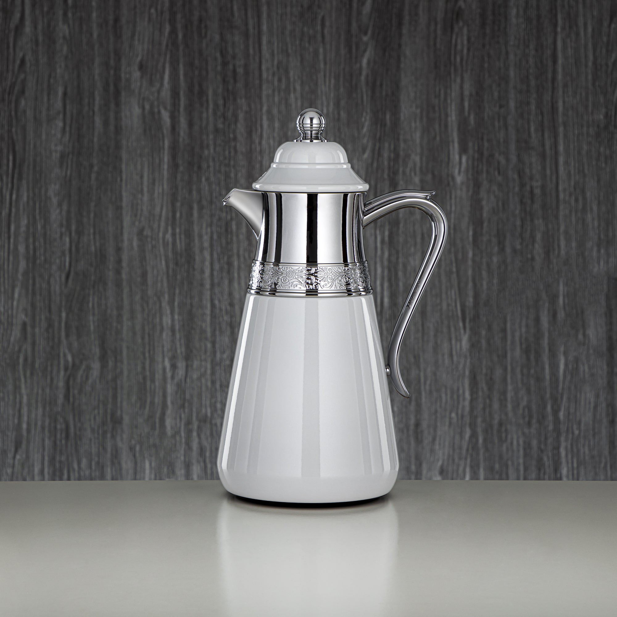 Almarjan Vacuum Flask Set, 0.7L + 1L, White & Silver (UMC-A0700/B1000 Q1ZC) - Classic & Elegant